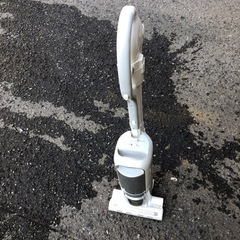 NO：1885 SHAPRほうき形電気掃除機‼️   超お買い得品❣️