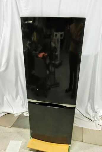 TOSHIBA 2ドア冷蔵庫 153L　GR-M15BS 2018年製