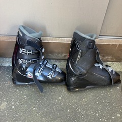 カービングスキーのセットの画像