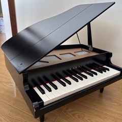 子供用KAWAI グランドピアノ