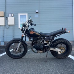 YAMAHA TW200