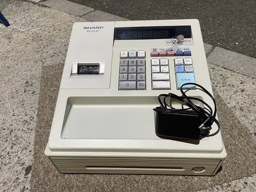 ■中古品 シャープ 電子レジスタ XE-A147-W 鍵付き 動作問題なし レジ 店舗■