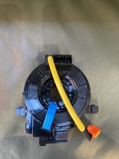 【純正未使用品】30プリウス用　スパイラルケーブル　舵角センサー付き　簡易取説付