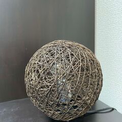 【新品未使用】テーブルスタンド・ボール型の画像