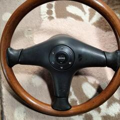 🚗ダイハツmomoのハンドルです✨６０００円‼️純正オプション品‼️