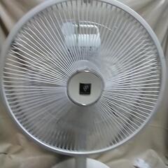 シャープ扇風機美品です。リモコン付き！商談中です。の画像