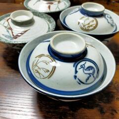 丼ぶり鉢4つの画像