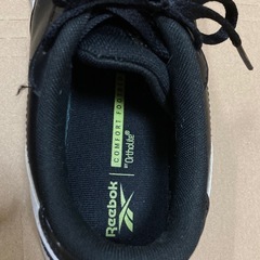 Reebok25.5ｃｍ   スニーカー　しっかりした足底の画像
