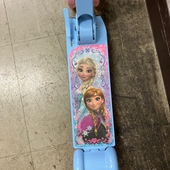 ☆値下げ☆K2410-030 アナと雪の女王 スクーター 汚れあり 中古の画像