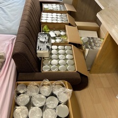 箱売り　
大量のケース　入れ物　缶　小物入れ　（新品未使用）の画像