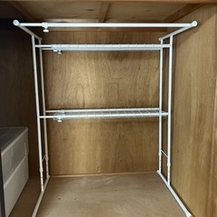 押入れハンガーラック　棚付きの画像