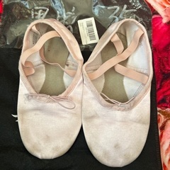 バレエシューズ