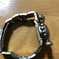 ロボット型腕時計の画像