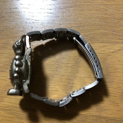 ロボット型腕時計の画像