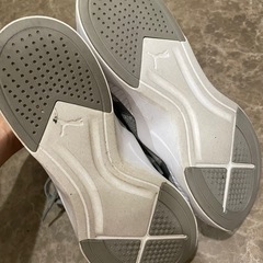PUMAスニーカー23cmの画像