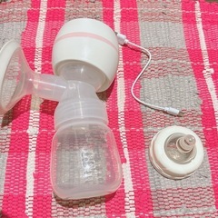 【新品未使用】搾乳器＆母乳フリーザーパック30枚、パネル付き哺乳瓶ウォーマー3点セットの画像