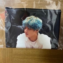 キムテヒョン　ポーチ　新品