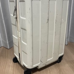 キャリーケース