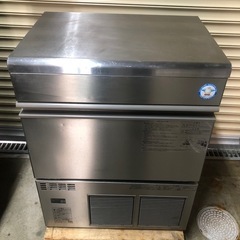 フクシマ　製氷機　2019年製　45kgタイプ