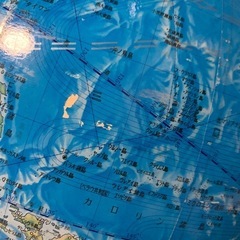 レトロで大きな地球儀
の画像
