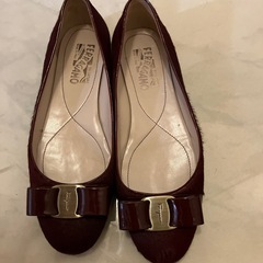 フェラガモ　フラットシューズの画像