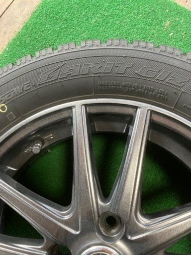 TOYOタイヤ　スタッドレスタイヤ ホイールセット 4本　165/65R15