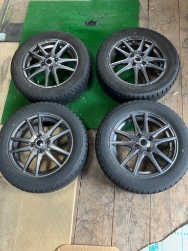 TOYOタイヤ　スタッドレスタイヤ ホイールセット 4本　165/65R15