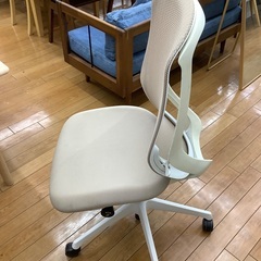 オカムラ　ワークチェアー　Sylphyシリーズの画像