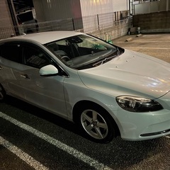 🚨今月末までの投稿🚨　✨7日間値下げ中✨VOLVO   V40 ...