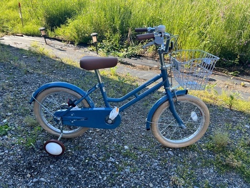 16インチ　子供自転車　補助輪付き　ブルー