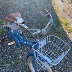 16インチ　子供自転車　補助輪付き　ブルーの画像