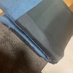 座椅子 青 の画像