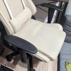 再募集　美品　ゲーミングチェアの画像
