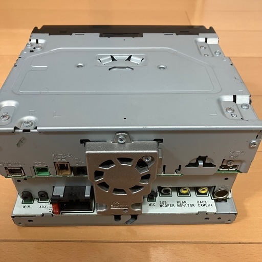 パイオニア　カーナビゲーション　Pioneer AVIC-R501
