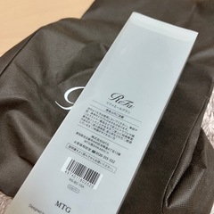 【定価3,800円】リファ　ヘアブラシ　の画像