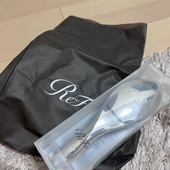 【定価3,800円】リファ　ヘアブラシ　の画像