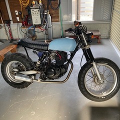 YAMAHA tw200 カスタム多数の画像