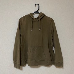【GU】カーキー パーカー