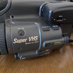 受付再開しました✱お譲りします✱ジャンク品✱Victor　VHSビデオムービー GR-SZ1 　ホームビデオカメラ　ビデオカメラ　レトロ　パーツ取り用　部品取り用　部品交換用の画像