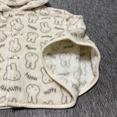 【美品】110〜 冬物　ポンチョ　ミッフィーの画像