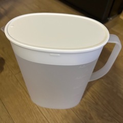 軽量プラスチック　ピッチャー　2.8Lの画像