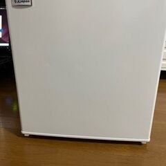 コンパクト冷蔵庫の画像