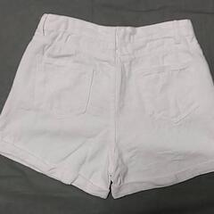 ショートパンツの画像