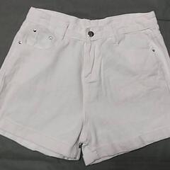 ショートパンツ