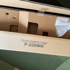 ヤマハ(YAMAHA) 電子ピアノとスタンドの空箱の画像