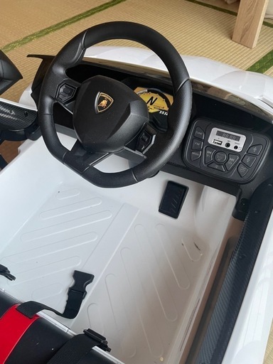 【取引中
】電動乗用ラジコン ランボルギーニ アベンタドール SV ロードスター 乗用玩具