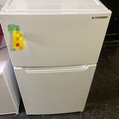☆中古￥7,800！YAMADA　87㍑2ドア冷蔵庫　家電　20...