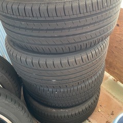 215/45r17 タイヤ　プリウス　86などの画像