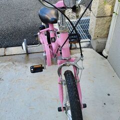 子供用こまつき自転車の画像