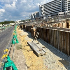建設、現場スタッフ、型枠解体